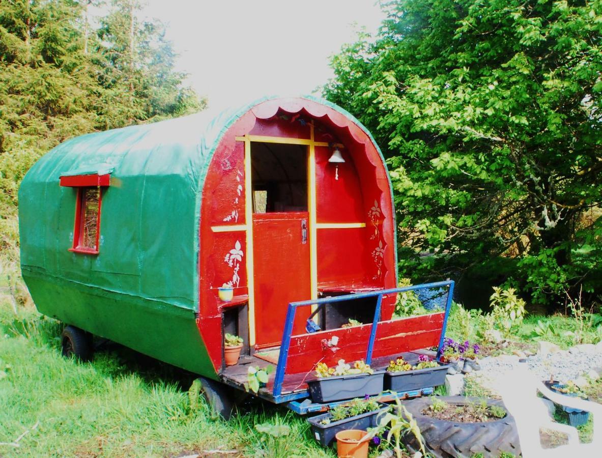 The Wonderly Wagon Hotel Fintown Exterior foto